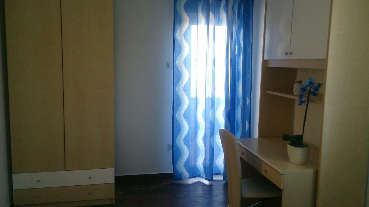 Apartments Dora ヴァンタシチ エクステリア 写真